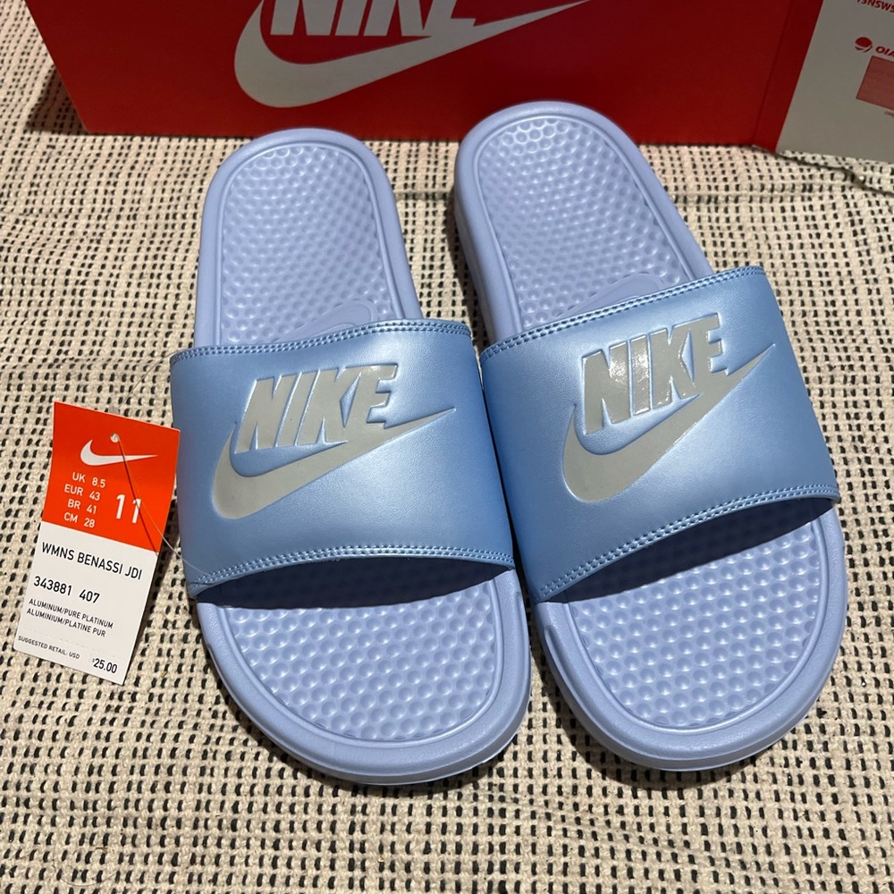 Brand new Womens Nike Slides size 11
